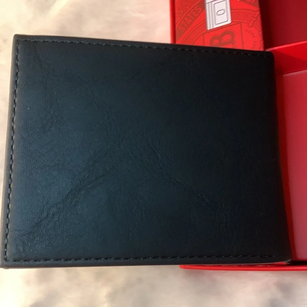 BUDWEISER Black Wallet & Beanie Gift Set NWT